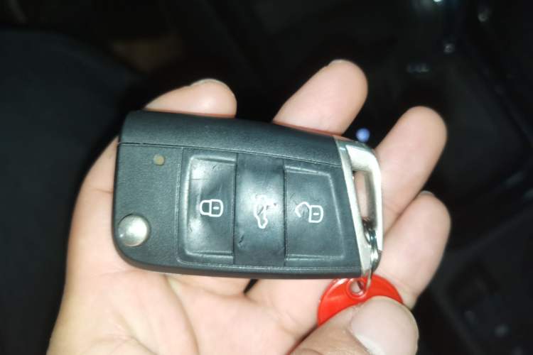 Used Volkswagen Touran 2018 Volkswagen Touran L 280TSI DSG Boundary Luxury Edition 7 Seats China VI Standard
