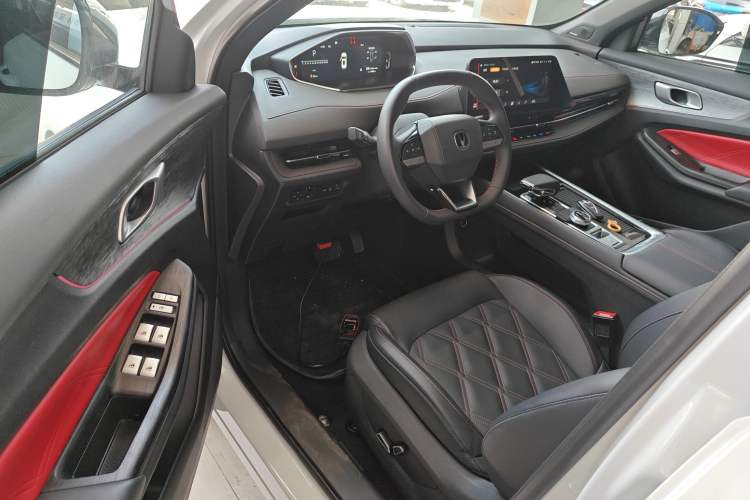 Used Changan CS55PLUS 2024 3rd Generation 1.5T DCT Prestige Model
