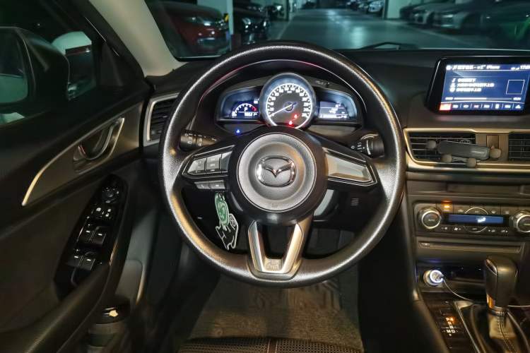 Used Mazda Mazda 3 Axela 2017 Sedan 1.5L Automatic Luxury Model China VI Standard