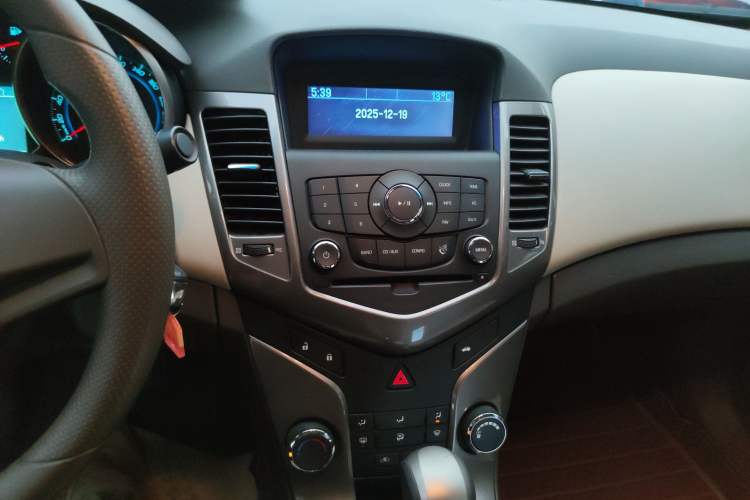 Used Chevrolet Cruze 2015 1.5L Classic SE AT
