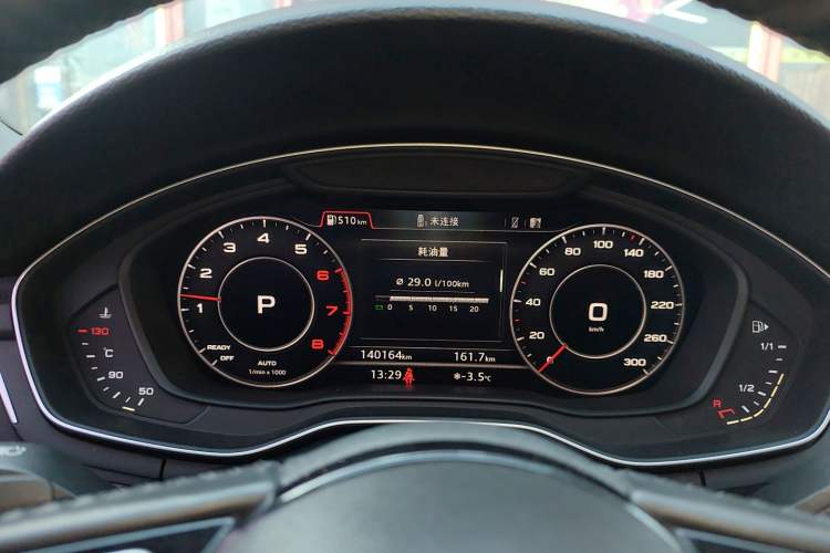 Used Audi A4L 2018 30th Anniversary Edition 40 TFSI Fashion Model
