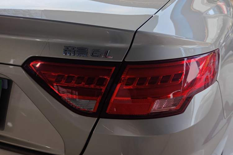 Used Geely Auto Emgrand GL 2017 1.8L DCT Elite Model