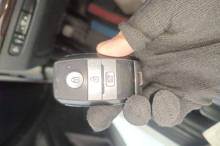 Used Kia K4 2014 1.8L Automatic GLS
