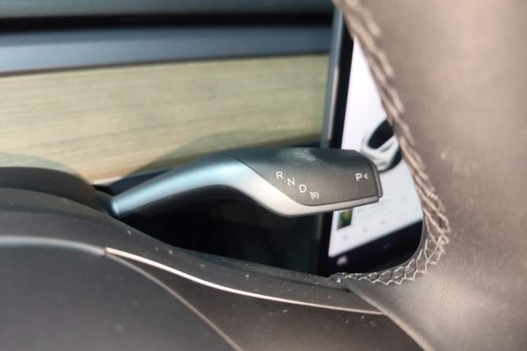 Used Tesla Model Y 2021 Long-Range All-Wheel-Drive Version 3D7