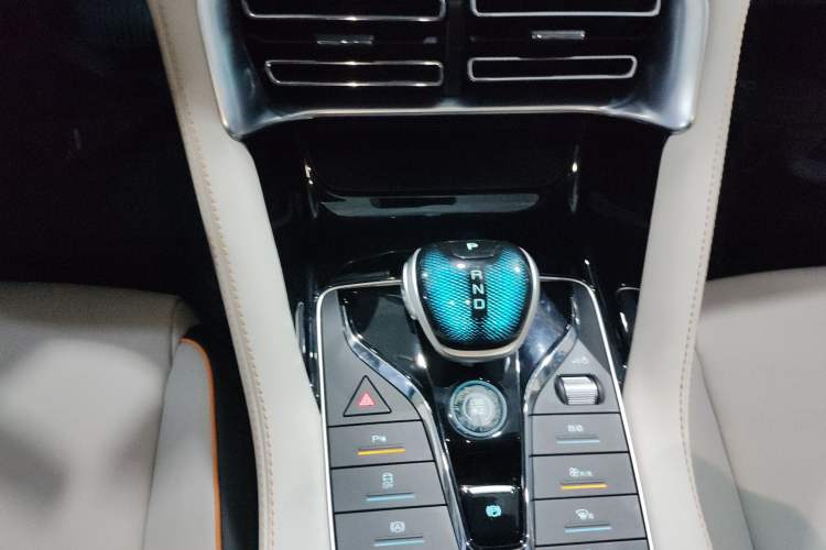 Used BYD Song PLUS New Energy 2021 DM-i 110KM Flagship Model
