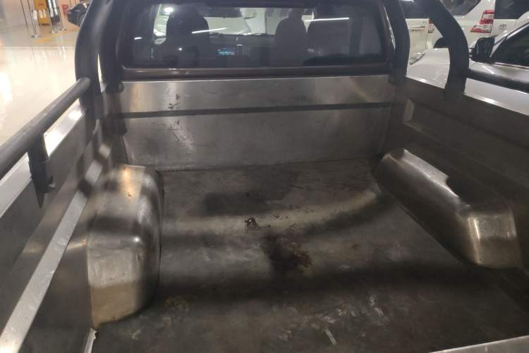 Used Great Wall Poer 2021 2.0T Commercial Version Automatic Diesel 4x4 Elite Long-Box GW4D20M
