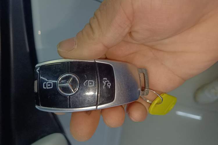 Used Mercedes-Benz E-Class 2023 E 260 L
