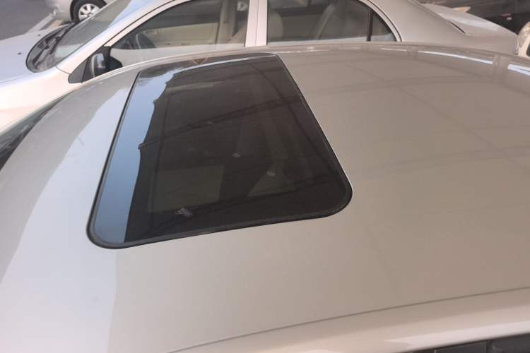 Used Skoda Rapid 2013 1.6L Automatic Smart Selection Model
