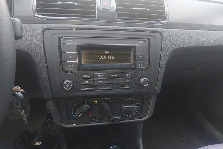 Used Volkswagen Santana 2017 Haval H6 1.6L Automatic Fashion Edition
