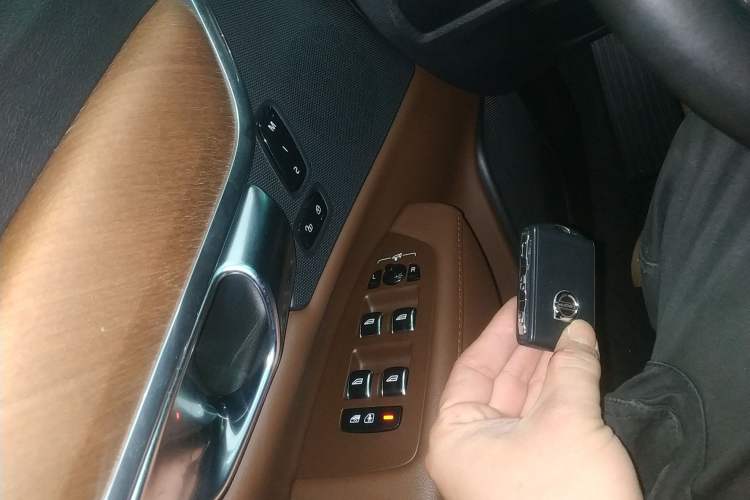 Used Volvo S90 2023 B5 Zhiyi Luxury Edition
