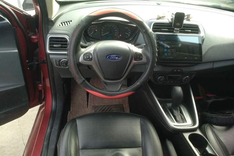 Used Ford Escort 2015 1.5L Automatic Fashion Model
