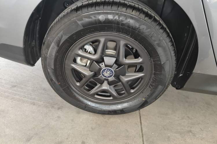 Used BYD Qin PLUS 2025 DM-i Smart Drive 55KM Leading Model