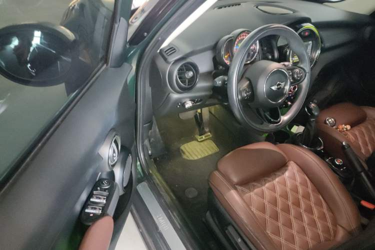 Used  MINI 2016 1.5T COOPER Five-Door Edition