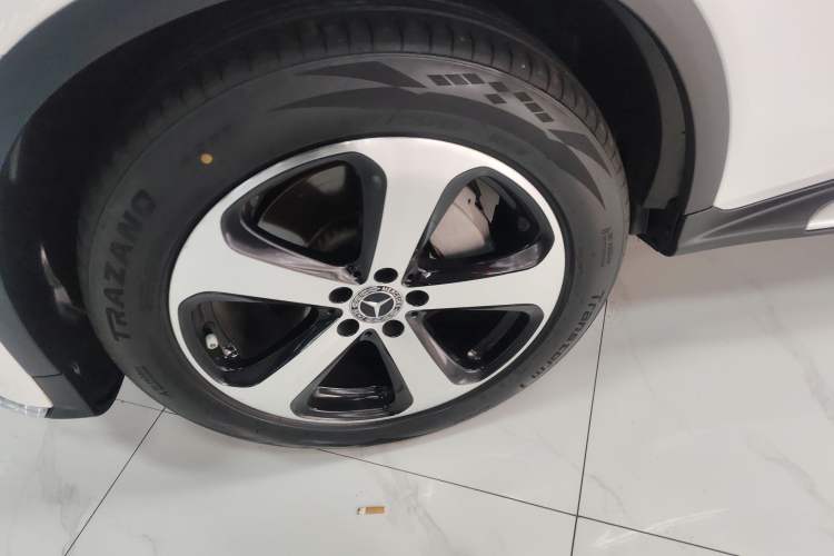 Used Mercedes-Benz GLC 2019 Facelift GLC 260 L 4MATIC Luxury Model
