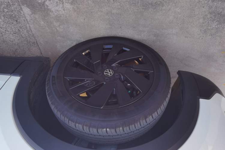 Used Volkswagen Tharu 2025 New Sharp 1.5L Ambitious Edition
