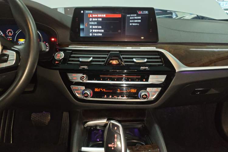 Used BMW 5 Series 2018 525Li Luxury Package