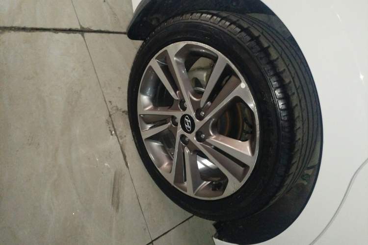 Used Hyundai Elantra 2016 1.6L Automatic ZhiXuan – Elite Version
