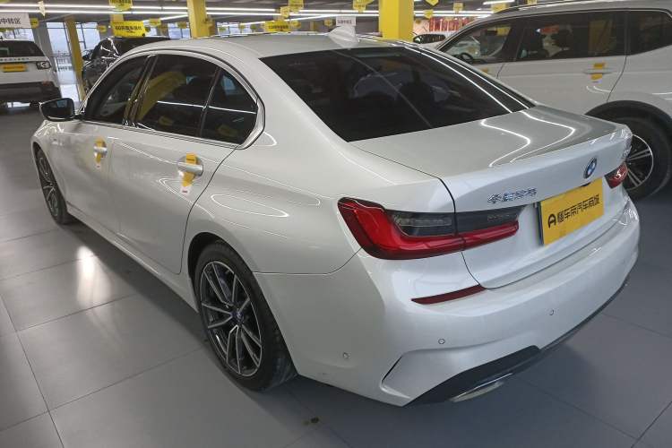 Used BMW 3 Series 2021 Restyled 325Li M Sport Package
