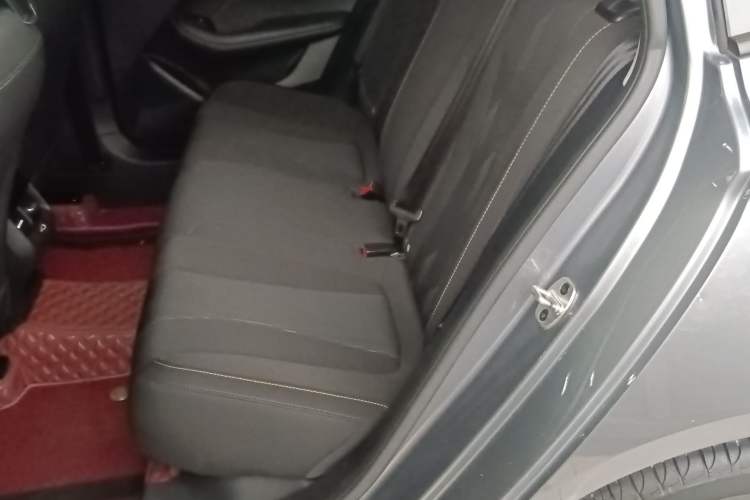 Used Roewe i5 2021 1.5L CVT Platinum Edition
