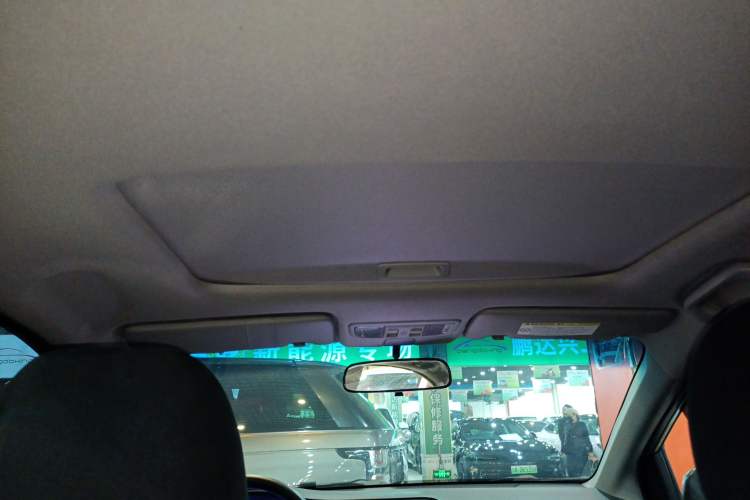 Used Honda Crider 2016 1.8L CVT Luxury Edition
