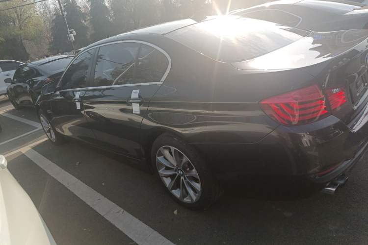 Used BMW 5 Series 2017 525Li Leading Model