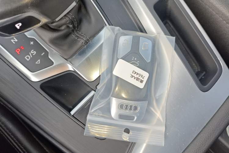 Used Audi A4L 2019 45 TFSI quattro Individual Sport Edition China VI
