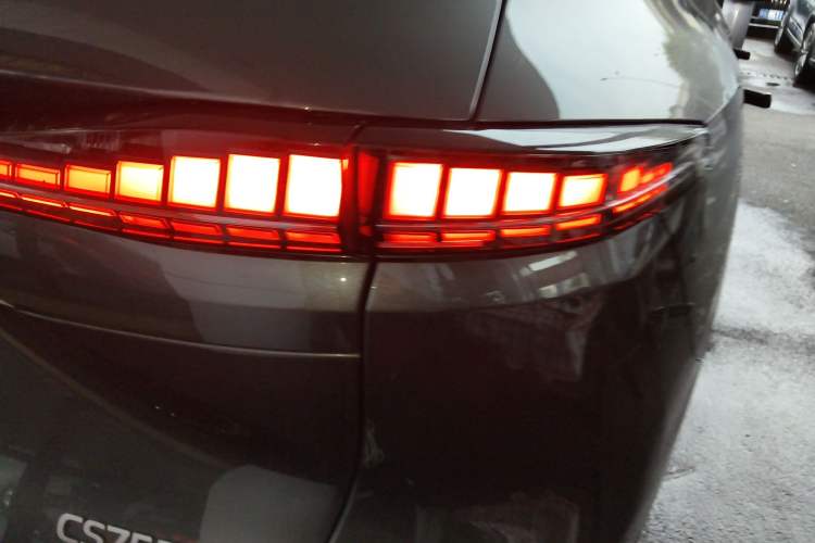 Used Changan CS75 PLUS 2025 4th Generation UItra 2.0T New Blue Whale Smart Intelligent Powertrain Version
