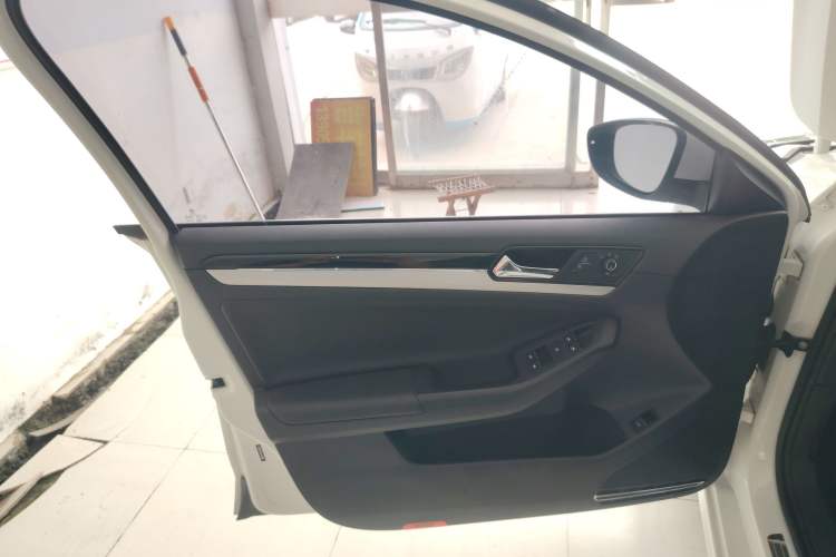 Used Volkswagen Sagitar 2018 1.6L Manual Comfort Model