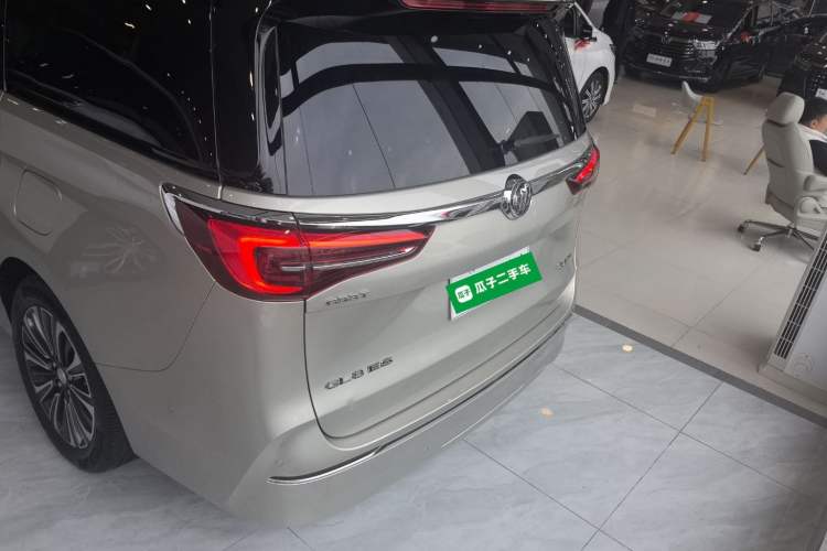 Used Buick GL8 2020 ES Land Cruiser 653T Luxury Model
