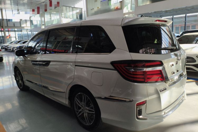 Used Honda Elysion 2019 2.0L Hybrid Luxury Edition
