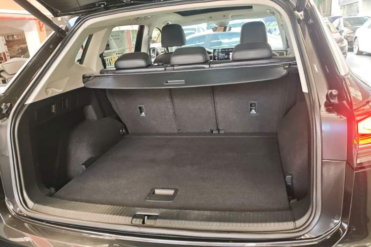 Used Volkswagen Tayron 2024 330TSI Two-Wheel Drive Luxury Plus Advanced Version