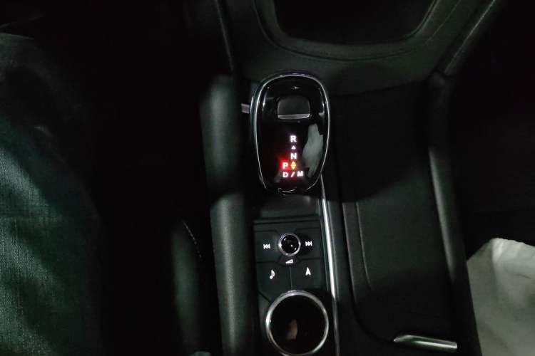 Used Cadillac XT5 2020 28T 4x4 Leading Sport Model
