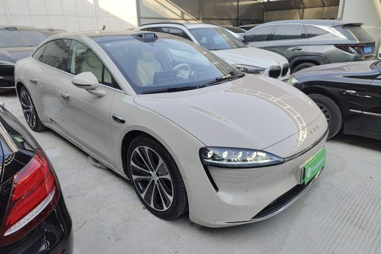 Used Hima Luxeed S7 2025 855 km Max