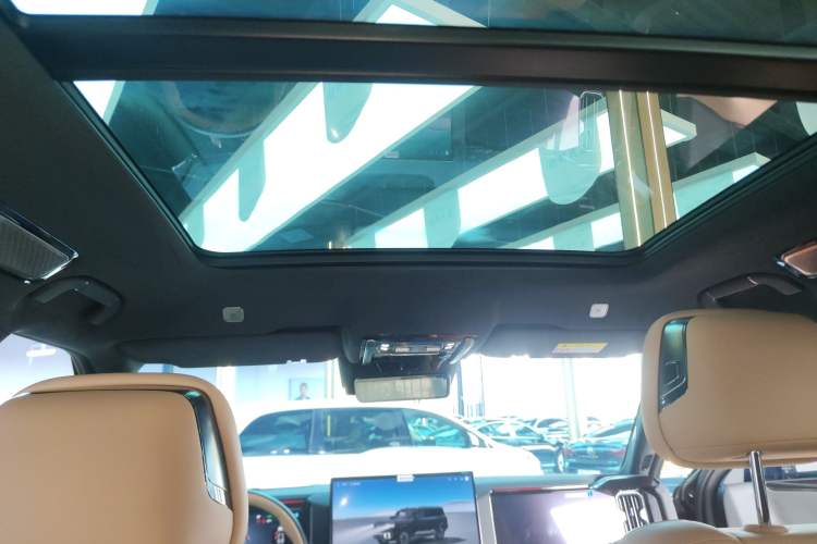 Used  Leopard 8 2025 Smart & Brave Flagship Edition 7 Seats
