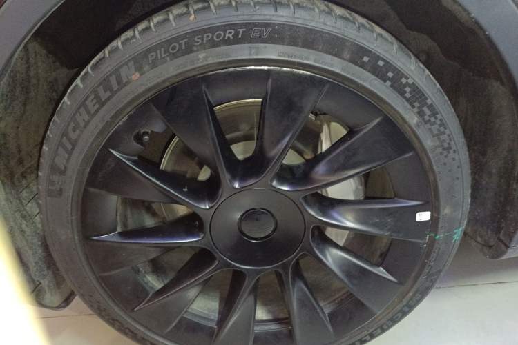 Used Tesla Model Y 2021 Standard Range Rear-Wheel Drive Version