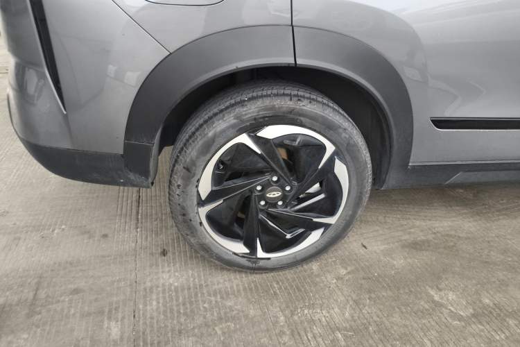 Used Chery Tiggo 7 C-DM 2025 1.5T 120KM Luxury Trim
