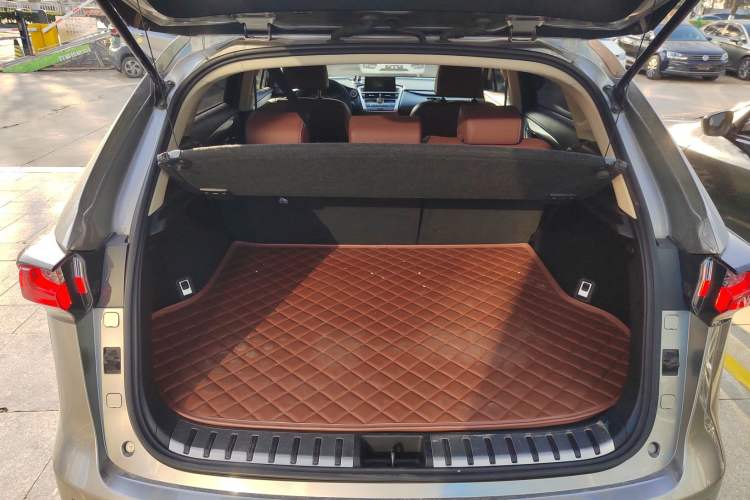 Used Lexus NX 2015 200T All-Wheel-Drive Fēngshàng Edition
