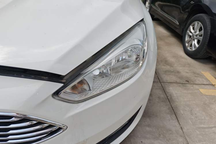 Used Ford Focus 2017 Sedan 1.6L Automatic Comfort Plus SmartDrive Edition
