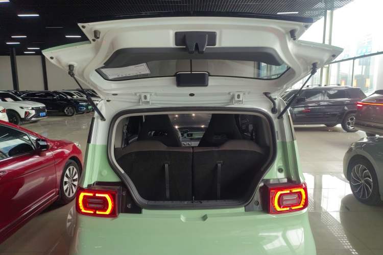 Used Wuling Hongguang MINIEV 2021 Macaron Premium Model – Lithium Iron Phosphate
