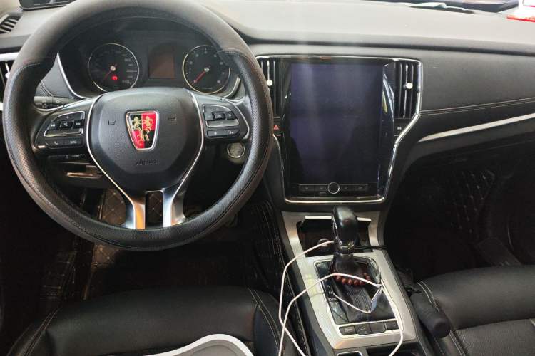 Used Roewe RX5 2016 20T Two-Wheel Drive Automatic Internet Smart Edition