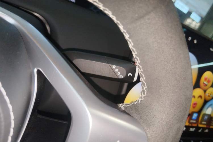 Used  12 2024 Updated Version 700 Three-Laser Rear-Wheel Drive Luxury Edition