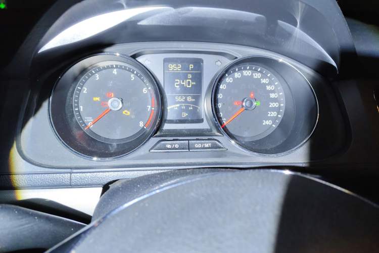 Used Volkswagen Lavida 2017 1.6L Automatic Comfort Edition