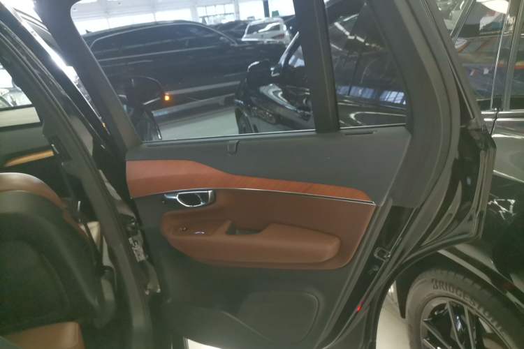 Used Volvo XC90 2020 Facelifted T6 Zhiyi Luxury 7-Seater
