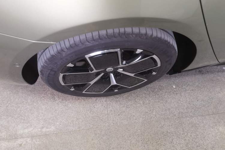 Used  SU7 2024 Rear-Drive Ultra-Long Range Advanced Pro-Level Intelligent Driving Version