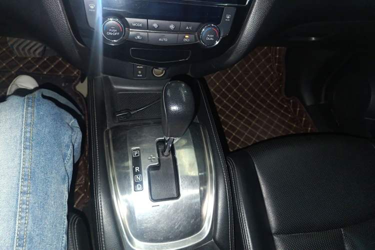 Used Nissan X-Trail 2014 2.0L CVT Comfort Edition 2WD
