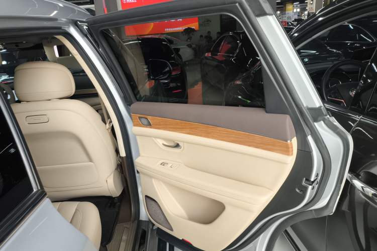 Used Hima AITO M7 2024 1.5T Rear-Drive Plus Version 5 Seats
