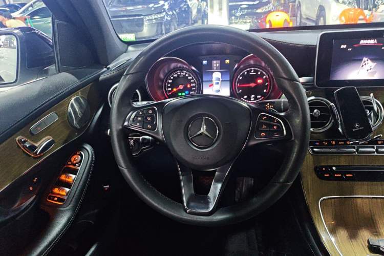 Used Mercedes-Benz GLC Coupe 2019 GLC 260 4MATIC Coupe SUV
