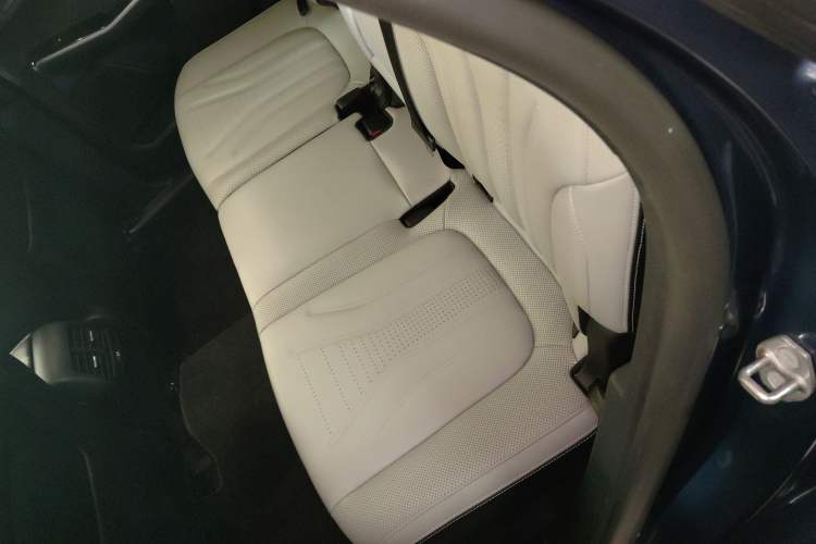 Used Ford Escape 2020 EcoBoost 245 Two-Wheel-Drive Comfort Edition
