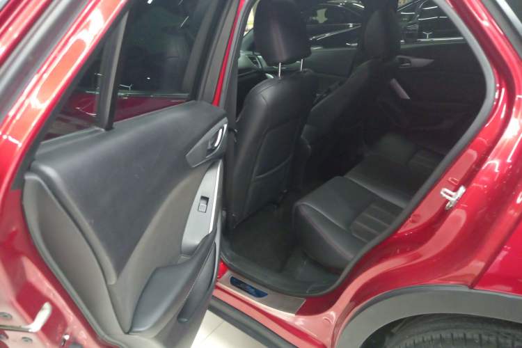 Used Mazda CX-4 2016 2.0L Automatic 2WD Blue Sky Dynamic Edition
