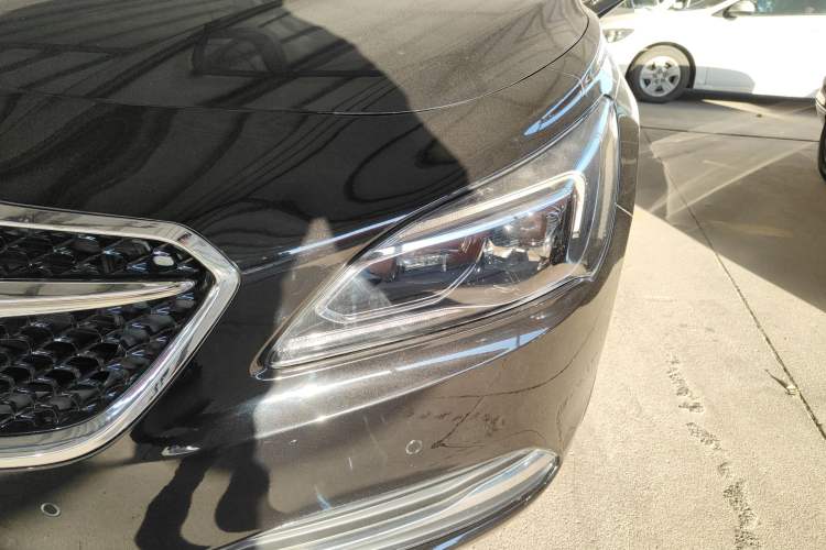 Used Buick LaCrosse 2019 28T Luxury Model